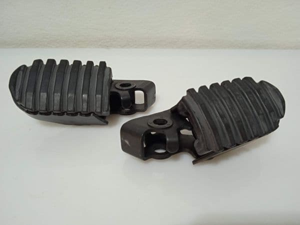 Conjunto Estriberas Delanteras Honda Africa Twin- 1100 2020
