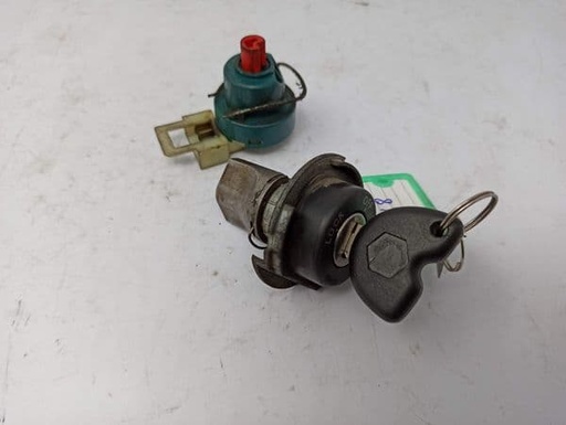 [CL1201.] Clausor Contacto Piaggio X8 125