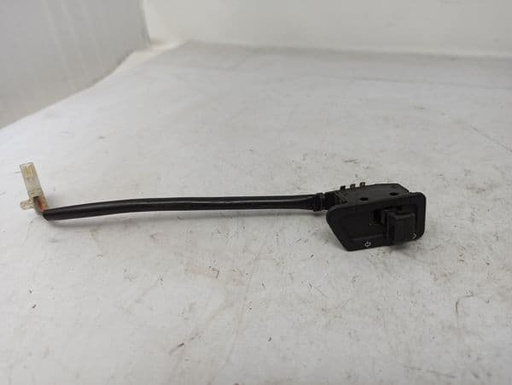 [INT3186.] Botón Intermitentes Yamaha Neo'S 50 2005