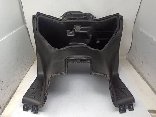 [PLAST9946.] Contraescudo Yamaha Xmax 250 2010 - 2013